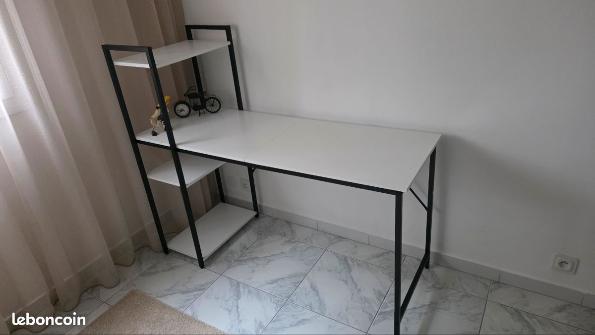 Bureau 1m40 (image 1)