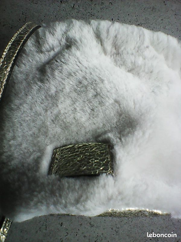 Sac bourse neuf MAINFIELD cuir et fourrure en laine sable et doré 20 x 20 cm (image 6)