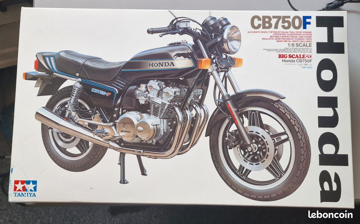 Maquette Moto Nagano 1/8 – Honda CB750F – Réf. 1014 – Neuf