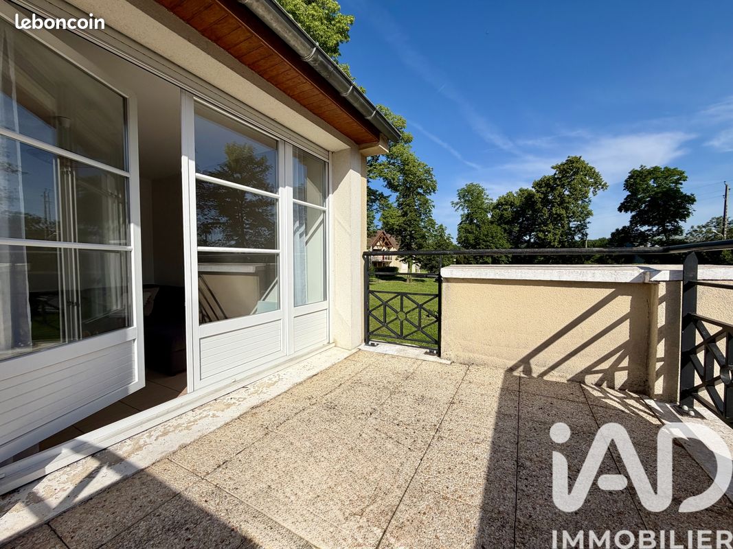 Appartement 3 pièces 79 m² · à D'Huison-Longueville · 79 m² · 220 000 €
