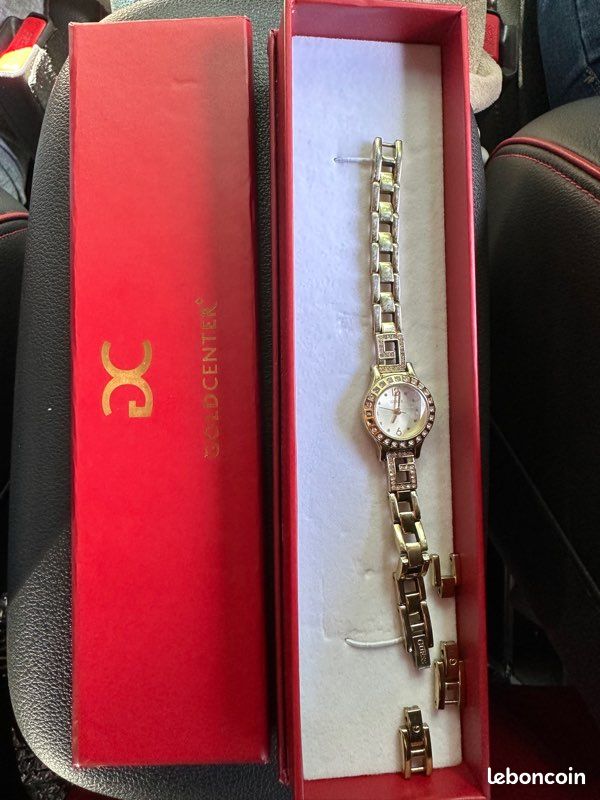 Petite montre femme Guess (image 1)