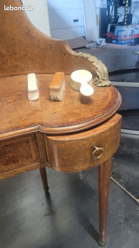 Coiffeuse (image 1)