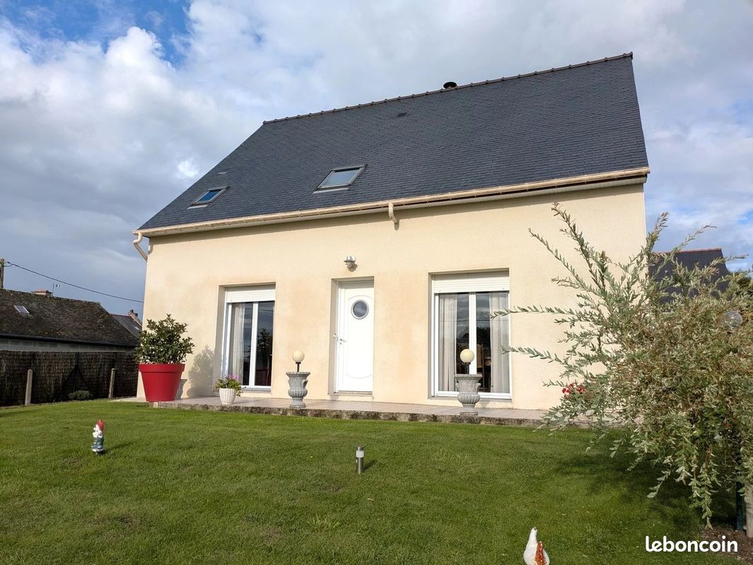 Maison 5 pièces 128 m² · à Tréméreuc · 128 m² · 344 850 €