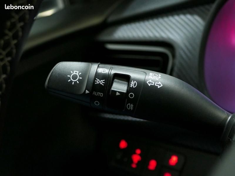 Kia Stonic 1.0 T-GDi 120ch MHEV GT Line (image 13)