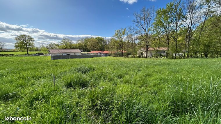 Terrain 1100 m² Bulhon