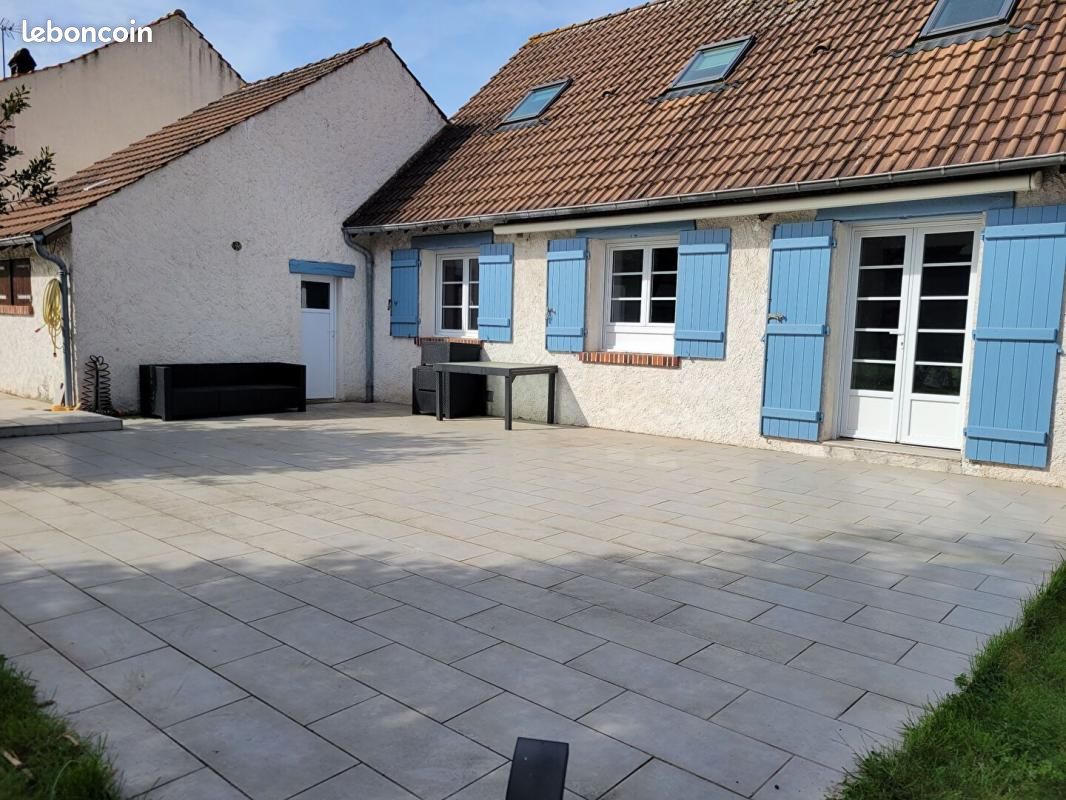 Maison 5 pièces 95 m² · à Sully-sur-Loire · 95 m² · 920 €/mois