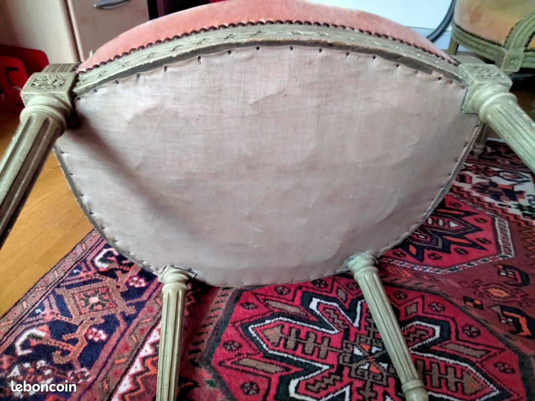 Paire de fauteuils style Louis XVI (image 4)