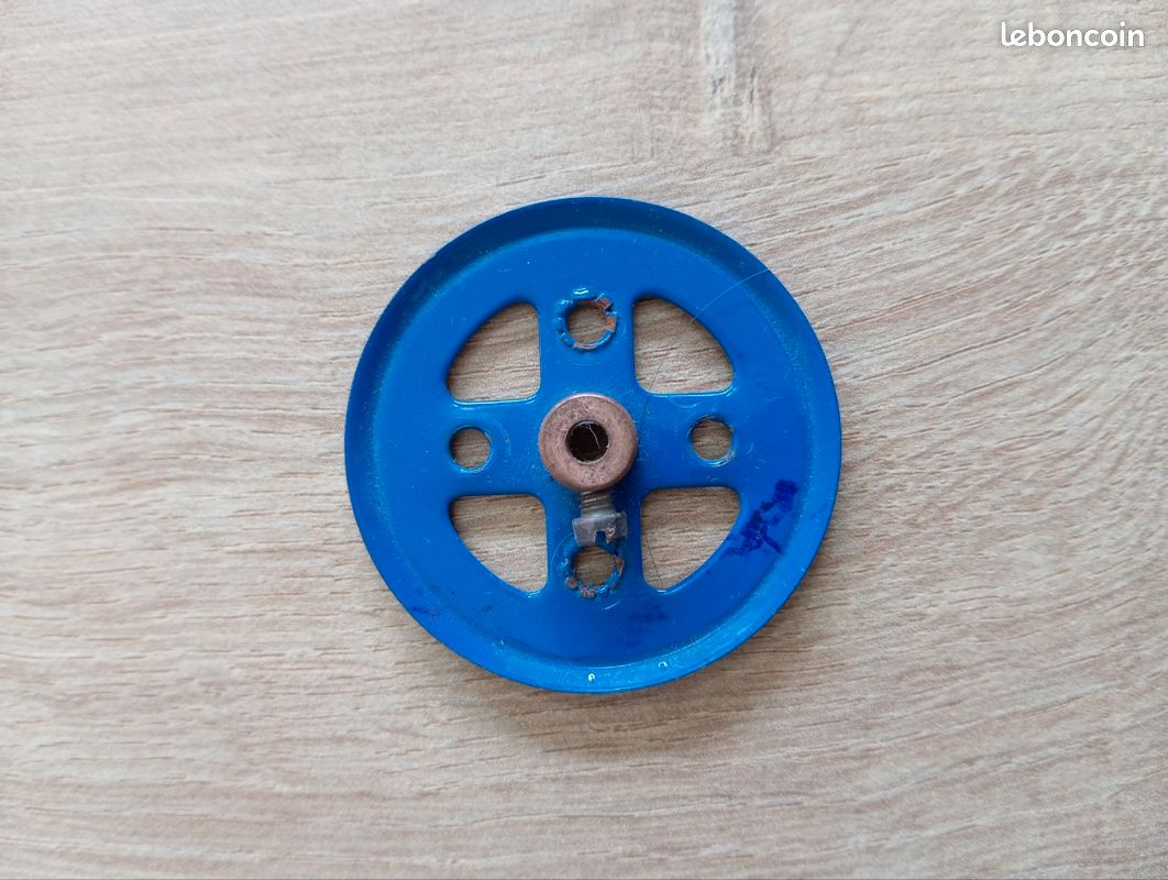 Important Lot de Meccano Ancien avec moteur à friction