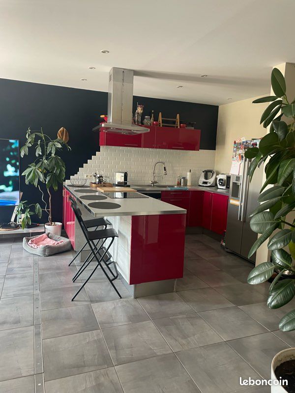 Appartement 5 pièces 130 m² · à Six-Fours-les-Plages · 130 m² · 1 600 €