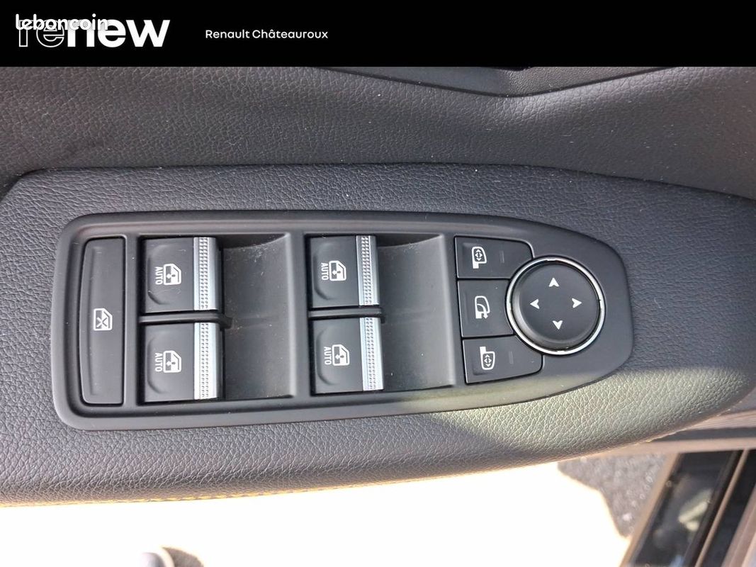 RENAULT Megane E-Tech EV60 220 ch super charge Techno (image 21)