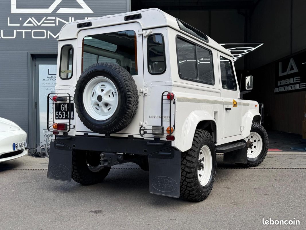 LAND ROVER DEFENDER 90 Trophy RARE 2.5 TDI Origine France Magnifique État (image 2)