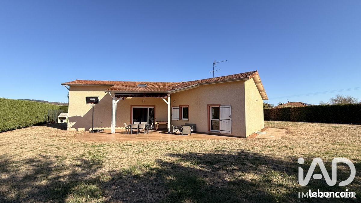 Maison 4 pièces 129 m² · à Ambierle · 129 m² · 295 000 €
