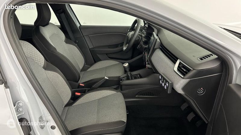 Renault Clio 1.5 Blue dCi 100ch Evolution - 24 (image 15)