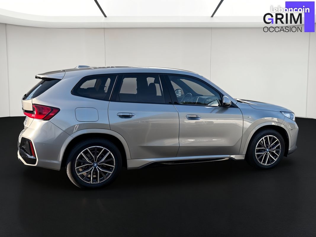 BMW iX1 xDrive30 M Sport (image 5)