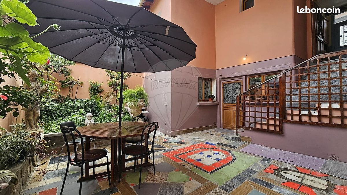 Maison 7 pièces 171 m² · à Saint-Denis · 171 m² · 321 000 €