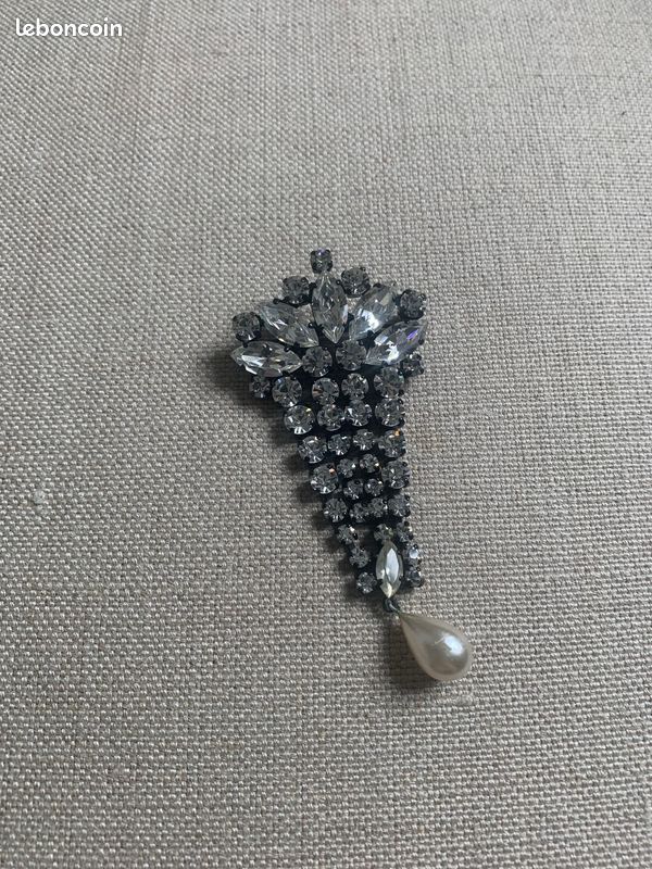 Broche vintage Artdéco perle et strass (image 2)