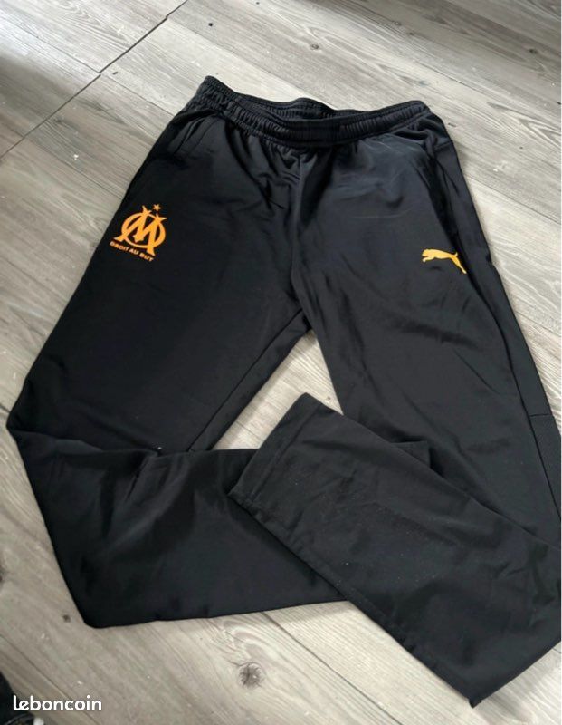 🖤🧡 Puma OM – Bas de survêtement homme noir logo orange – Taille S (image 2)