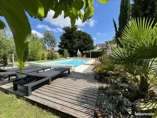 Maison 8 pièces 275 m²