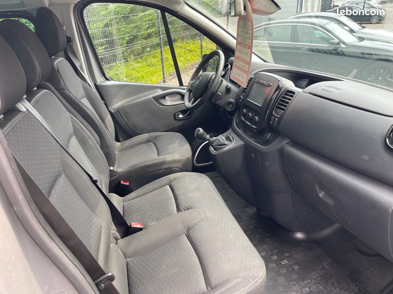 Opel vivaro 9 places (image 4)
