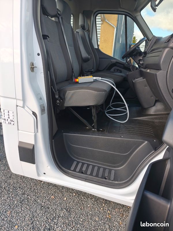 Renault Master ampliroll polybenne 39000 km 2022 garantie 12mois 37900e (image 8)
