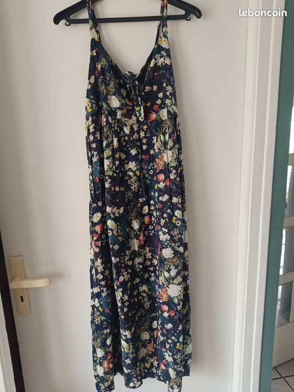 Robe à bretelles (image 1)