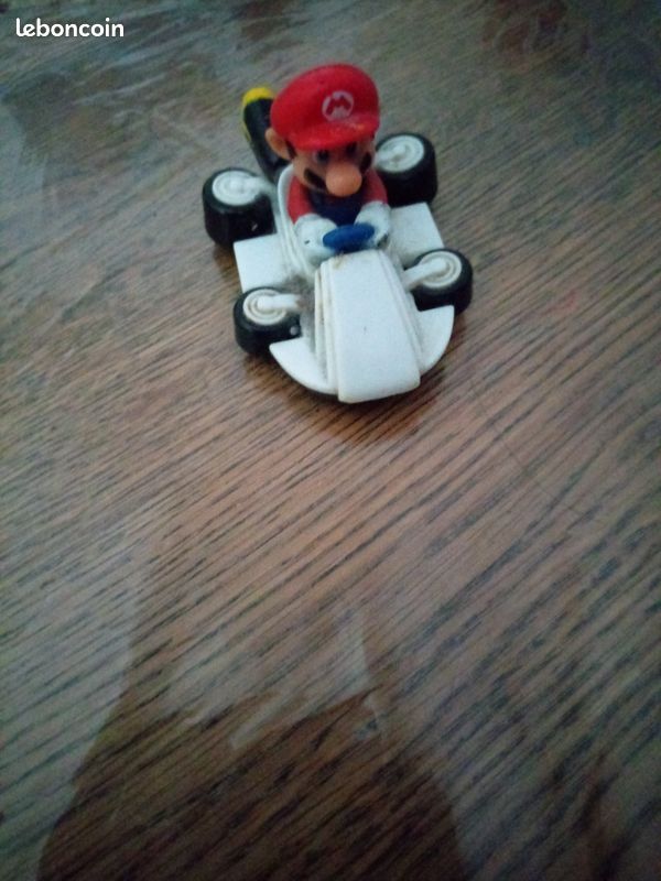 4 jouets Super Mario Bros (image 1)