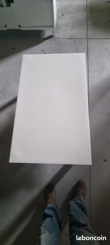 Table basse blanche (image 2)