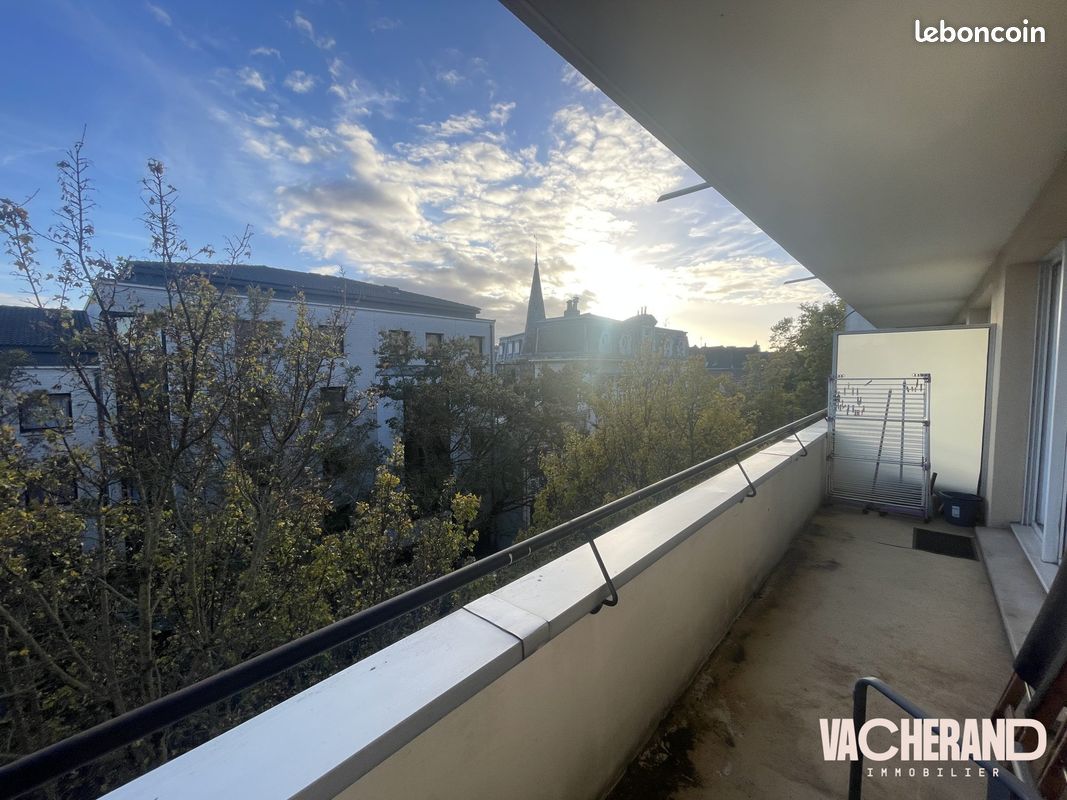 Appartement 3 pièces 77 m² · à Lille · 77 m² · 215 000 €