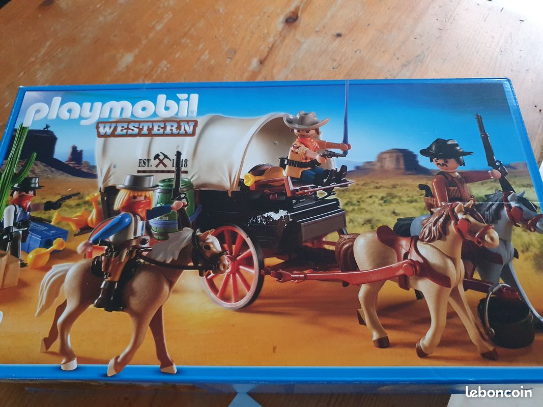 PLAYMOBIL - Chariot avec Cow-Boys et Bandits - Western - 82 pièces pas cher PLAYMOBIL - Chariot avec Cow-Boys et Bandits - Western - 82 pièces pas cher