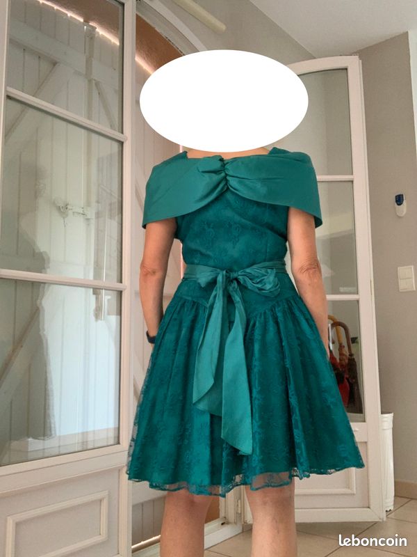Robe de cérémonie en dentelle verte T38, jupon tulle Vêtements