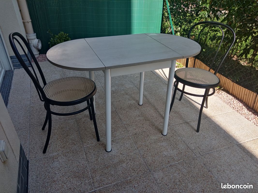 Table chaises (image 2)