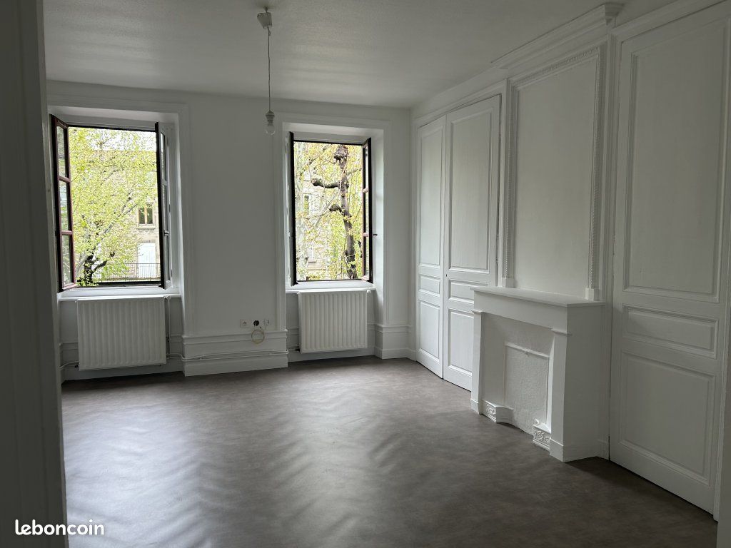 Appartement 2 pièces 51 m² · à Montbrison · 51 m² · 298 €/mois