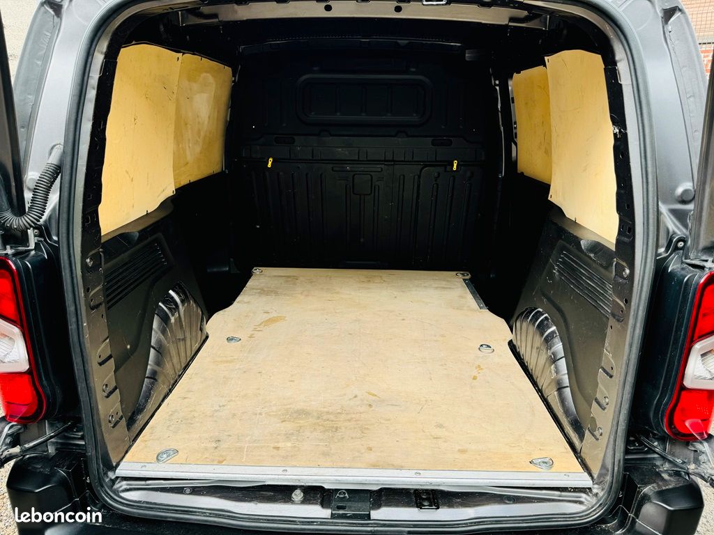 Citroen Berlingo 1.5l BlueHDi 16V 130cv BVA 2020 161000kms (image 4)