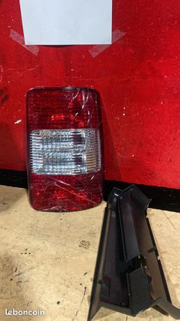 Feu arrière gauche pour VOLKSWAGEN GOLF III 1991-1997 Feu arrière gauche pour VOLKSWAGEN GOLF III 1991-1997