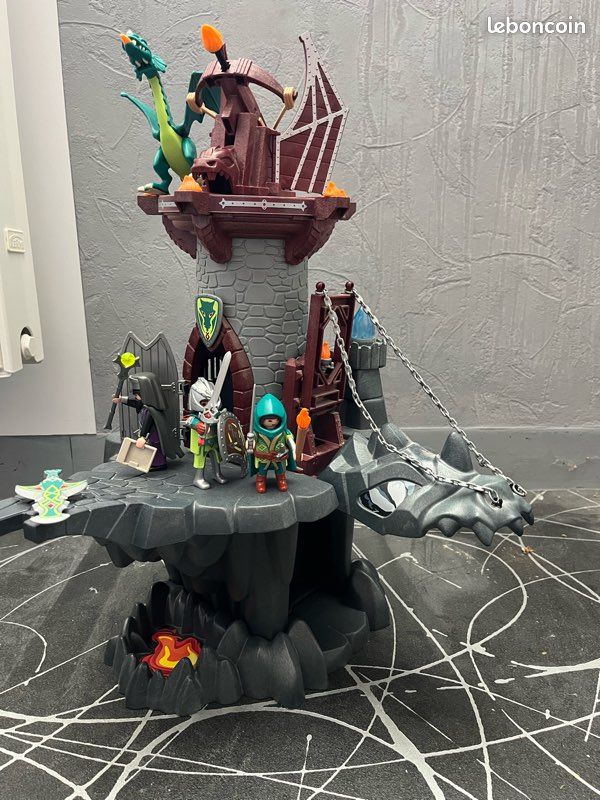 Playmobil Knights 4836 - Donjon du Dragon Vert (image 1)