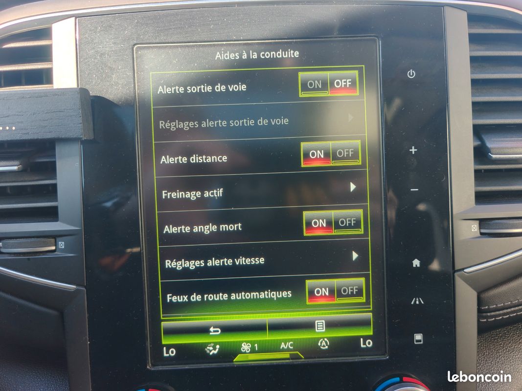 RENAULT Talisman ESTATE 1.6 DCi 160 CH INITIALE PARIS BVA / 4CONTROL / FULL OPTIONS / SOUND BY BOSE (image 24)