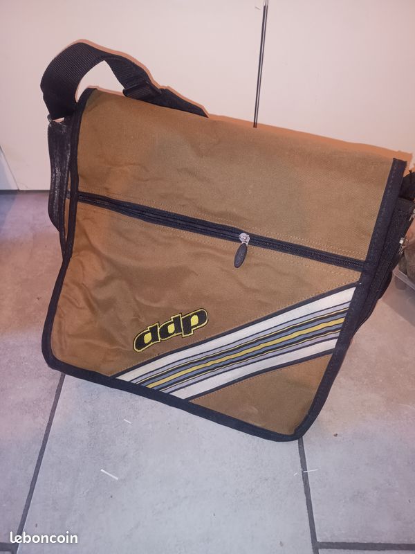 Sac Bandoulière Vintage En Cuir Marron – Très Bon état, Longueur Réglable, Parfait Look Rétro Quotidien