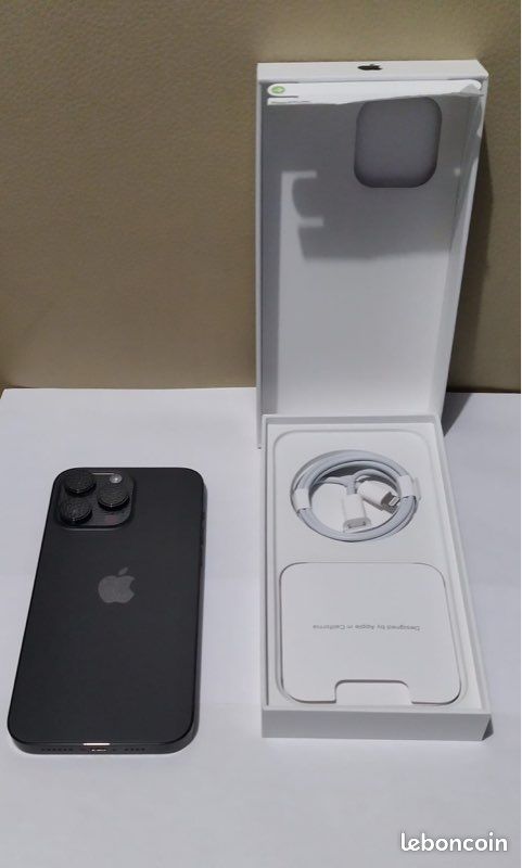 IPhone 14 Pro Max 256GB Titane – État Comme Neuf (image 2)