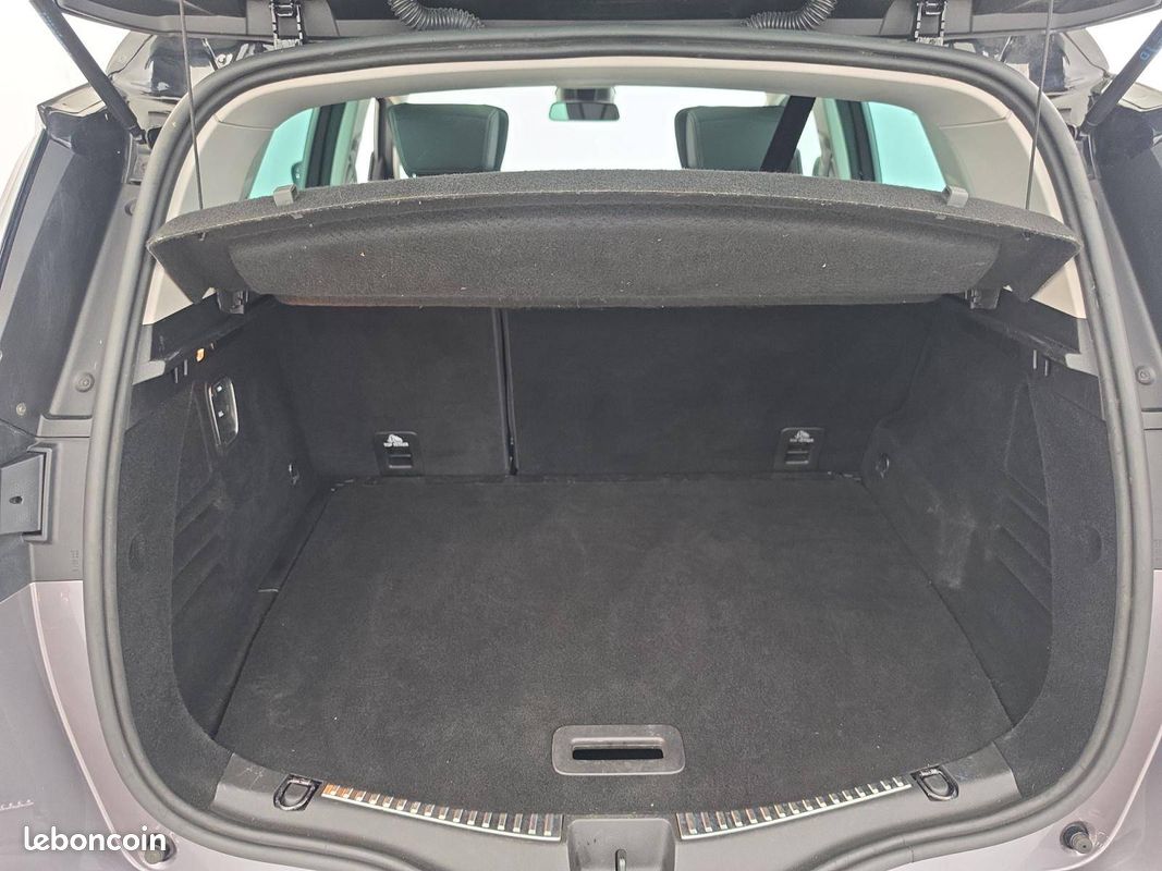RENAULT Scenic dCi 160 Energy EDC Initiale Paris (image 18)