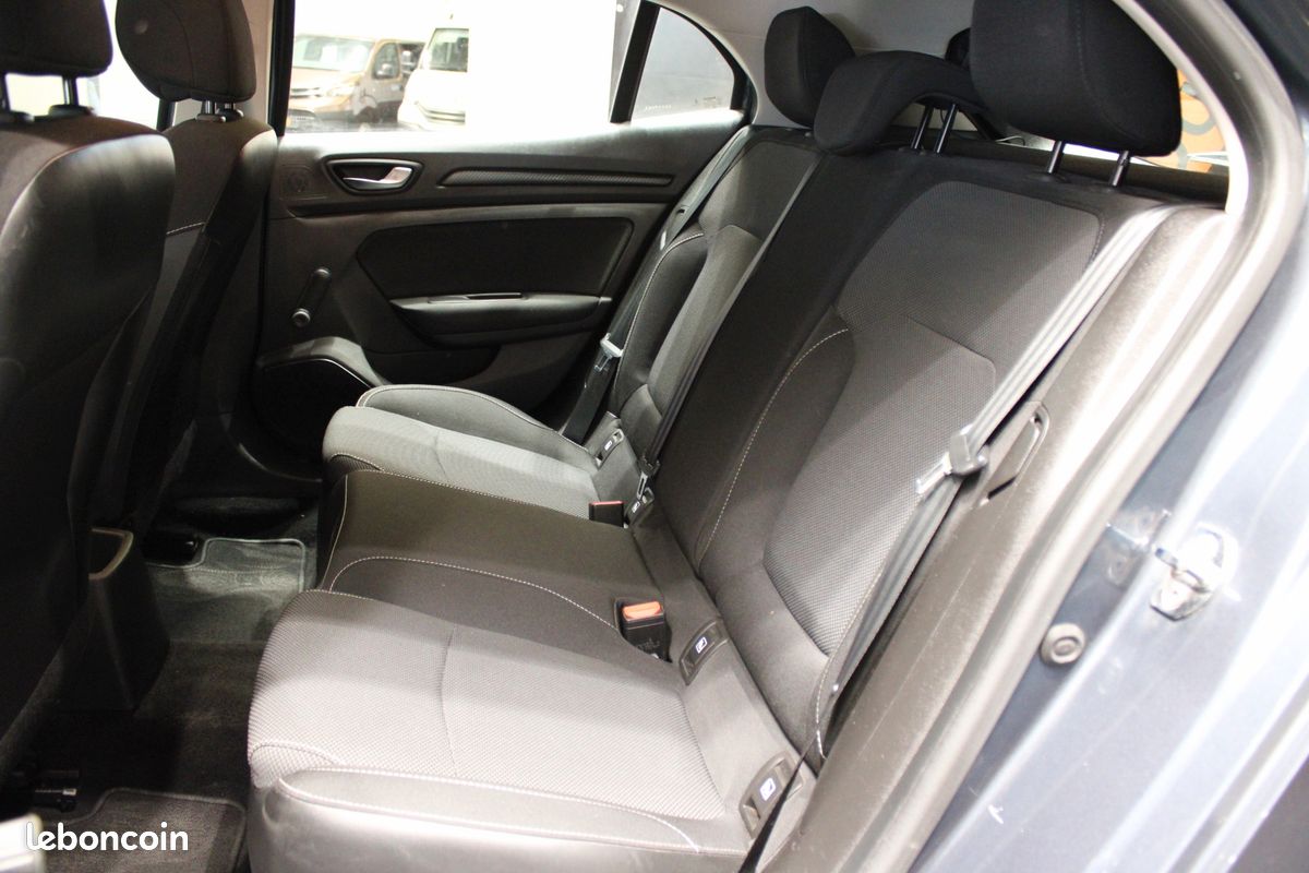 RENAULT MEGANE 4 - 1.2TCE 100 ENERGY LIFE - BLUETOOTH - SUIVI D'ENTRETIEN COMPLET - REGULATEUR - ANTIBROUILLARD Av (image 12)