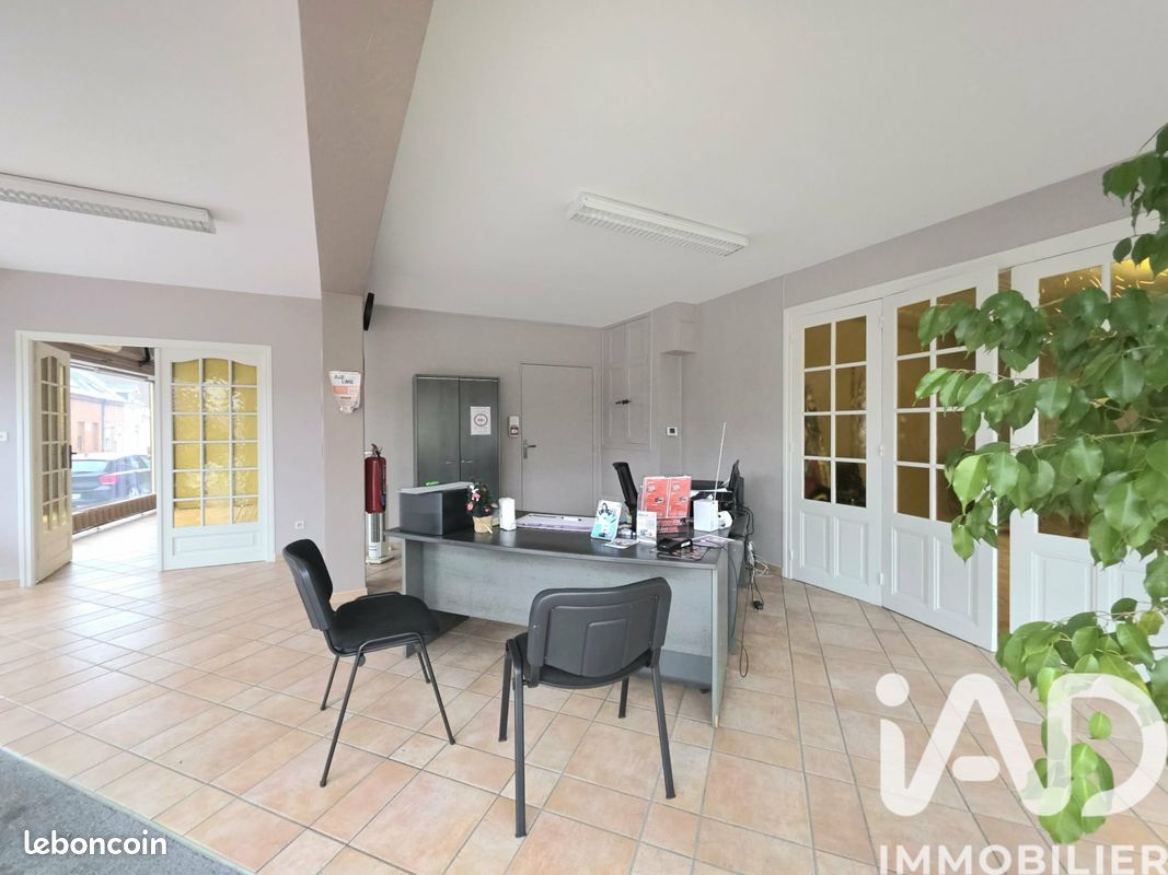 Local commercial 225 m² · à Hirson · 225 m² · 99 500 €