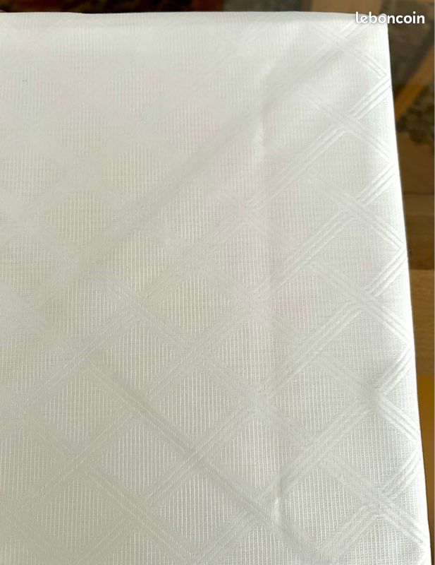 Nappe coton ronde 160 damassée blanche neuve (image 2)