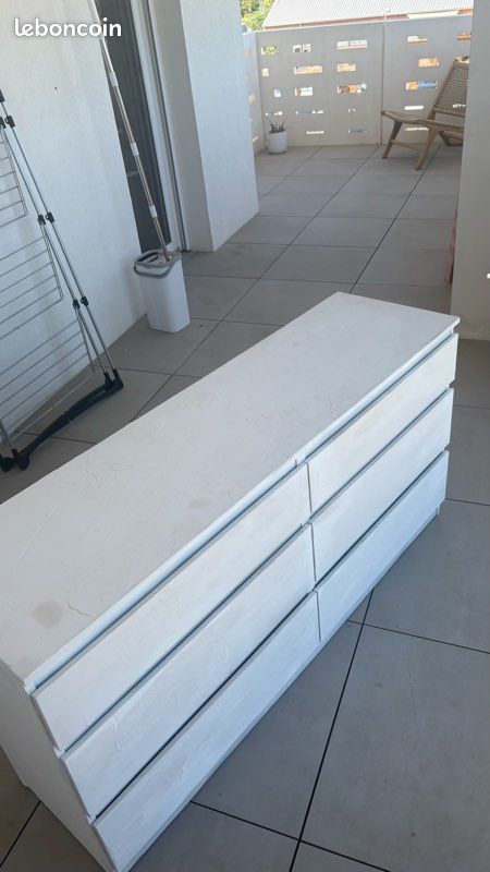 À donner Meuble IKEA Malm noir recouvert plâtre (image 1)
