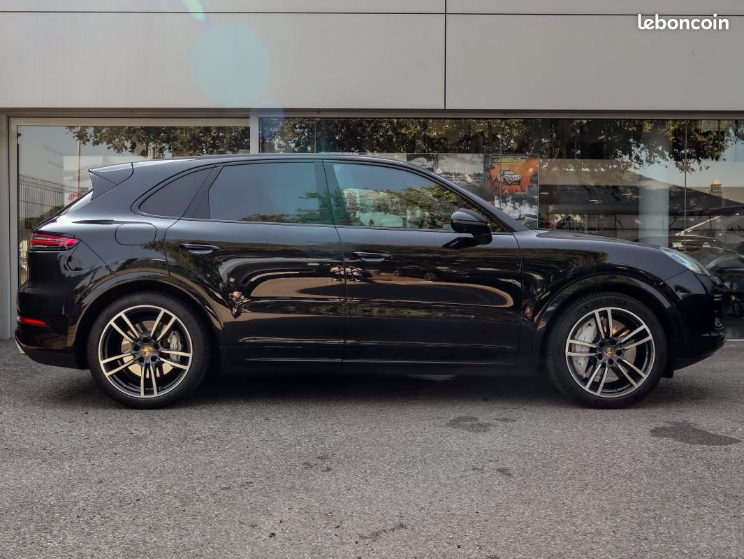 Porsche Cayenne 4.0 V8 550 ch S Tiptronic BVA Turbo (image 29)