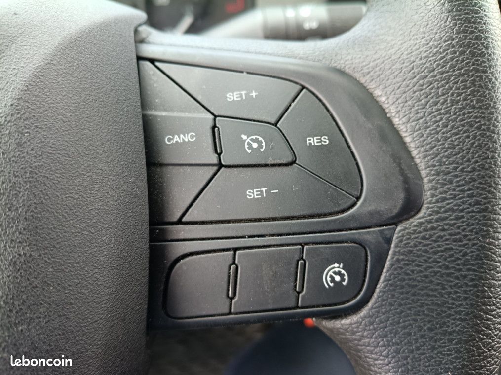 Iveco Daily Caisse hayon CCb 35C16H empattement 4100 3.0 (image 12)
