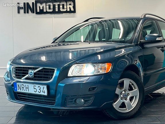 Volvo V50 1.8 ETHANOL 125 CH BVM MOMENTUM - CUIR 240800 km (image 6)