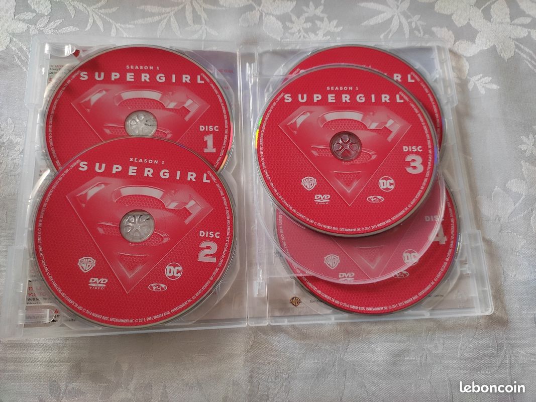Coffret DVD Supergirl saisons 1-3 (image 3)