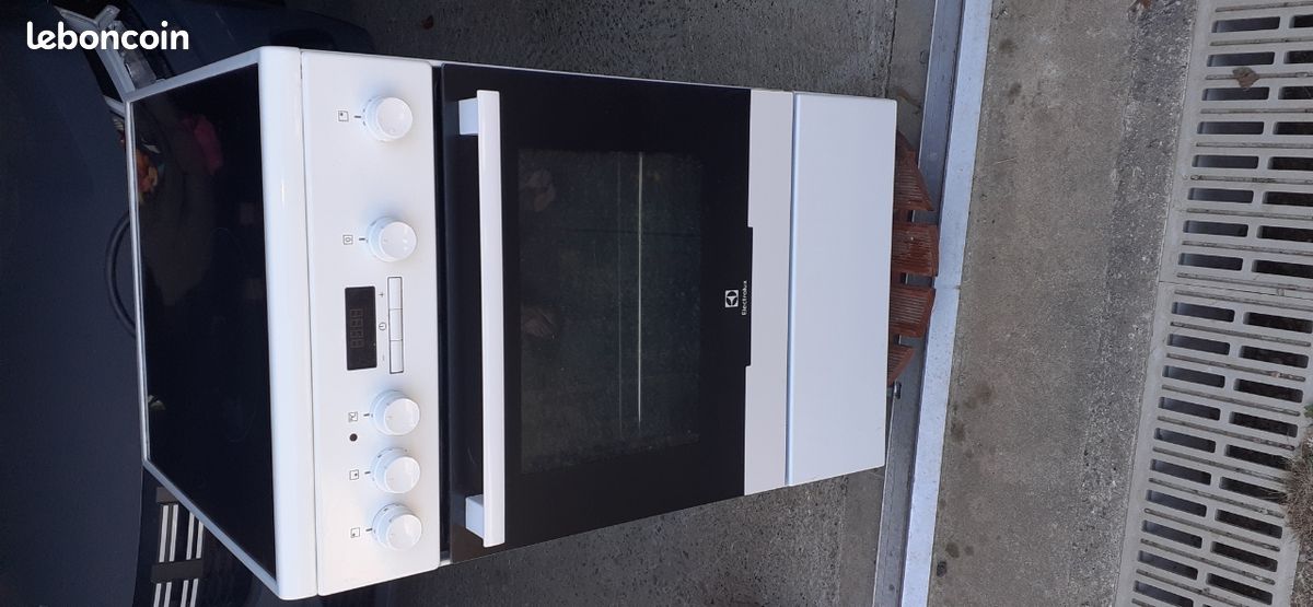 Cuisinière induction electrolux (image 2)