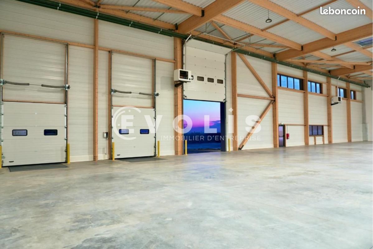 Local d'activité 2 344 m² (image 3)