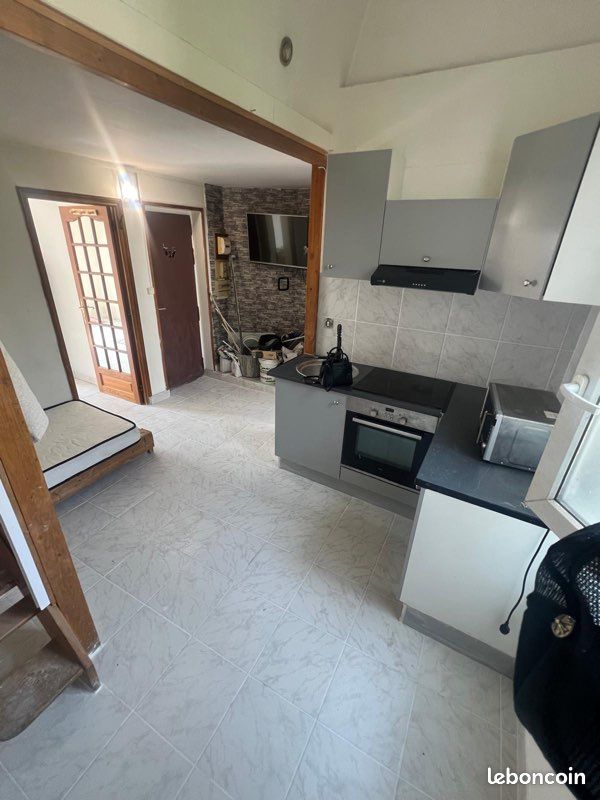 Appartement 3 pièces 40 m² · à Stains · 40 m² · 1 090 €/mois